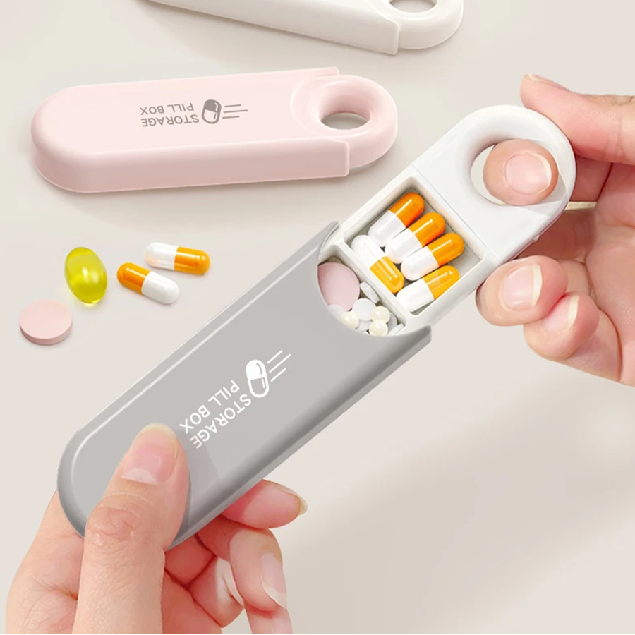 Portable Colorful 3 Spaces Med - First Aid Travel Kit ulasan dan harga
